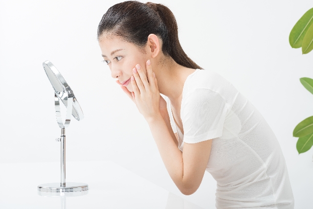 気になるニキビ・毛穴にアプローチするケア